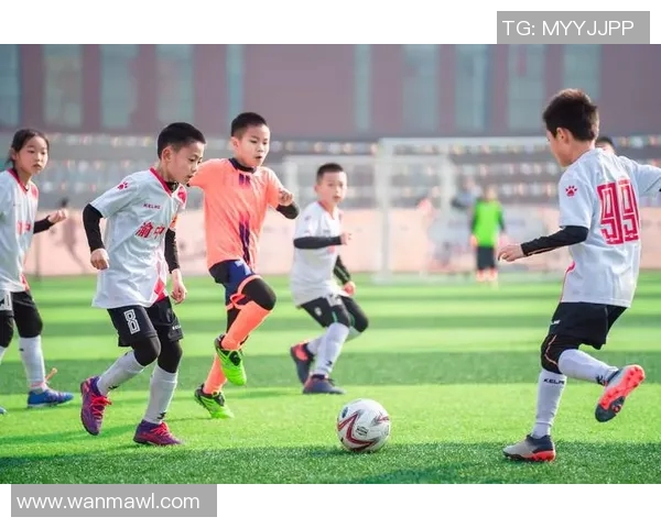 浦东小学生足球比赛精彩直播全程回顾与精彩瞬间分享